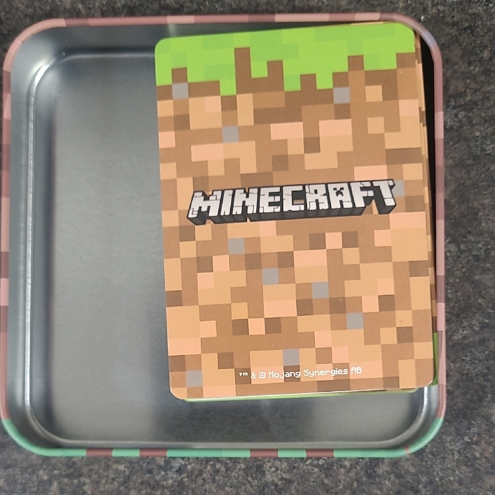 Minecraft Playing Cards In a Tin - Picture 2 of 4
